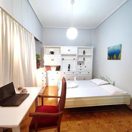 Charm & Comfort Near Petralona Station Афины Экстерьер фото