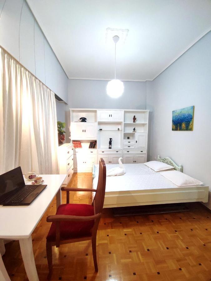 Charm & Comfort Near Petralona Station Афины Экстерьер фото